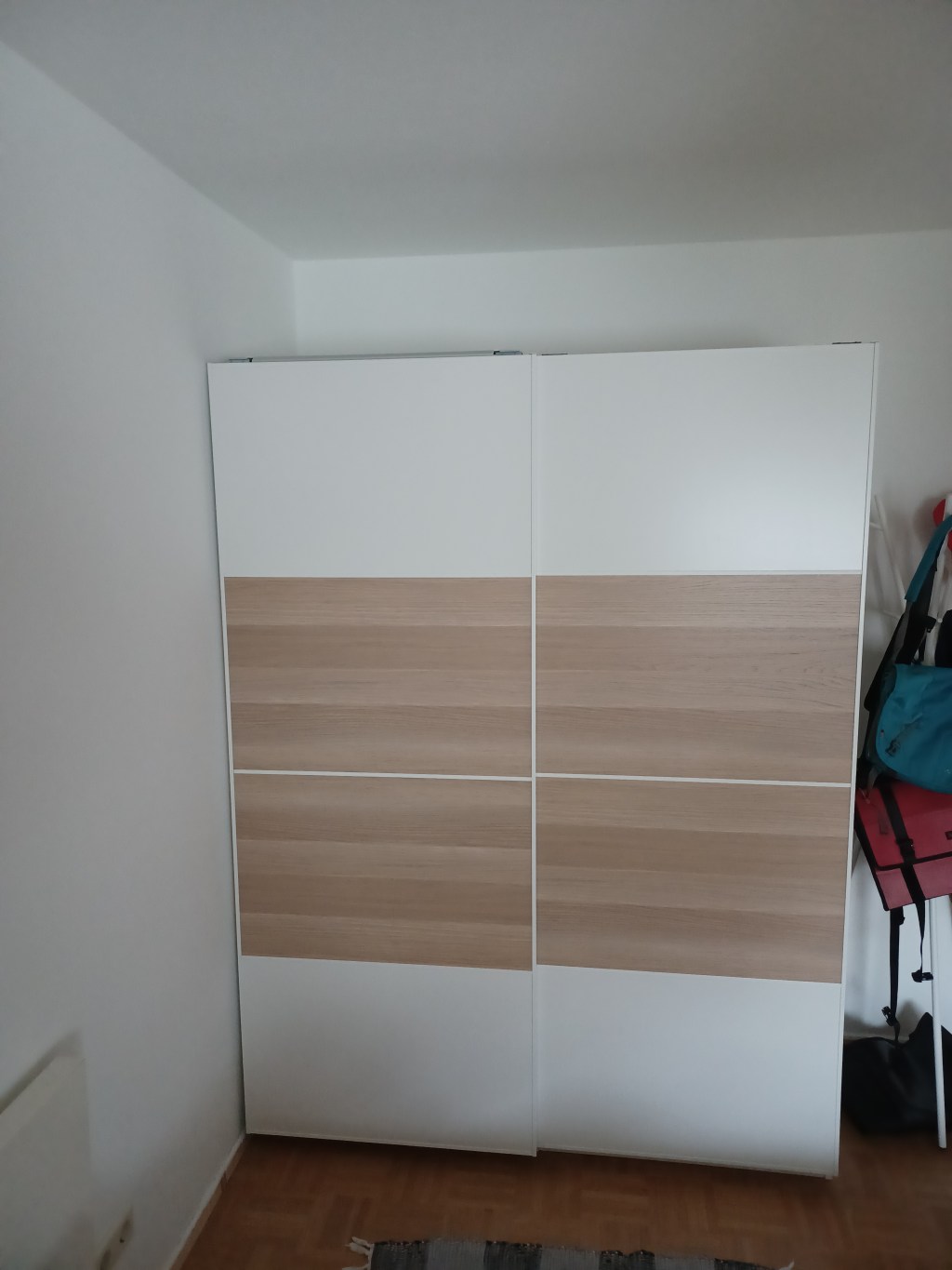 Kleiderschrank